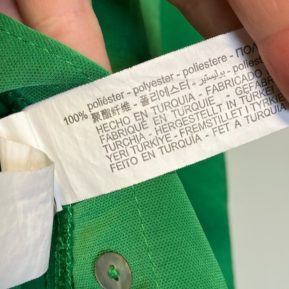 Zara Vibrant Green Button-Up Blouse - Picture 4 of 6